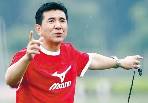 所以在开国后他处处防备他，乃至将他禁锢，就为了抹杀住他心里与年青时的本身一样的锐气。